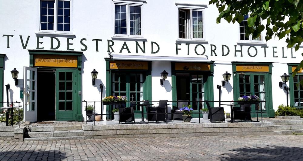 Tvedestrand Fjordhotell - Unike Hoteller Kültér fotó