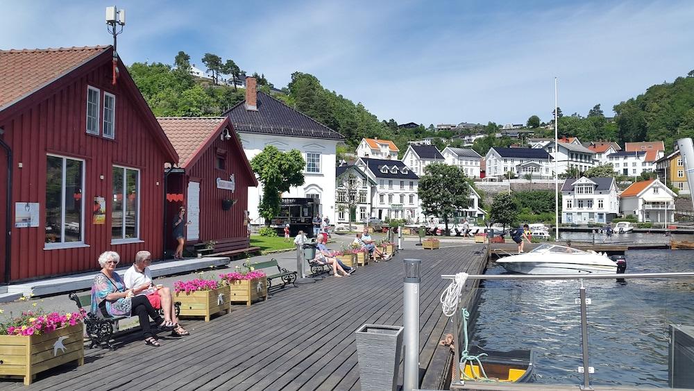 Tvedestrand Fjordhotell - Unike Hoteller Kültér fotó