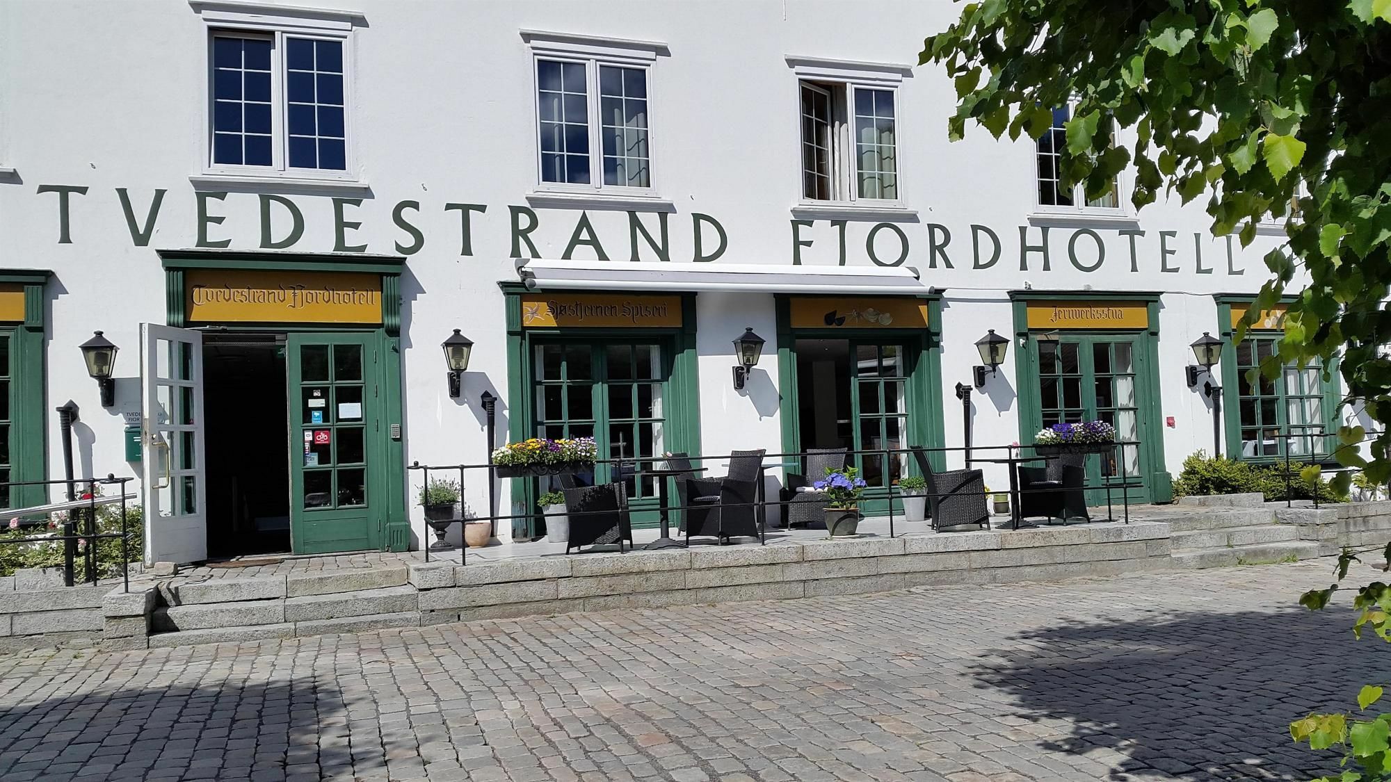 Tvedestrand Fjordhotell - Unike Hoteller Kültér fotó